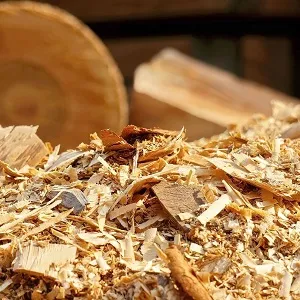 Лиственные опилки оптом в Первоуральске и других различных марок заказать от 16 тонн